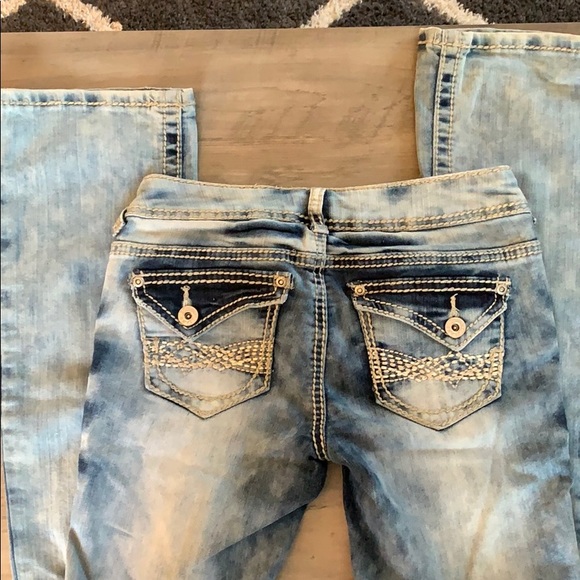 Destroyed jeans - Picture 4 of 4